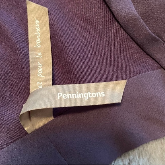Pennington’s Purple Scoop Neck-Bubble Hem-long Flowy Side Panel. Size 4X - Picture 8 of 9